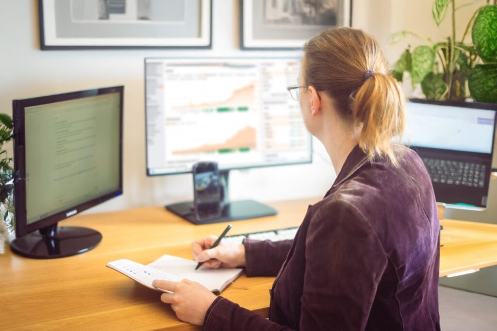 Julia Hacker SEO Beraterin